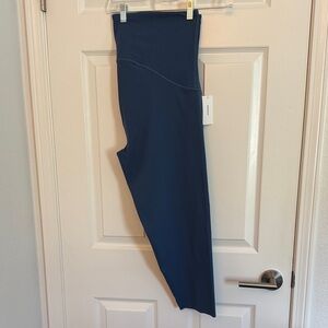 SPANX 7/8 Booty Boost Leggings